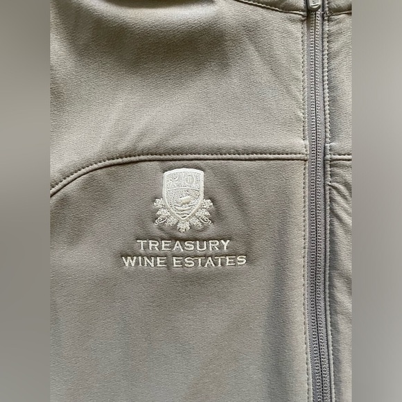 Marmot treasury wine estates harvested souvenir vest M - Picture 3 of 6